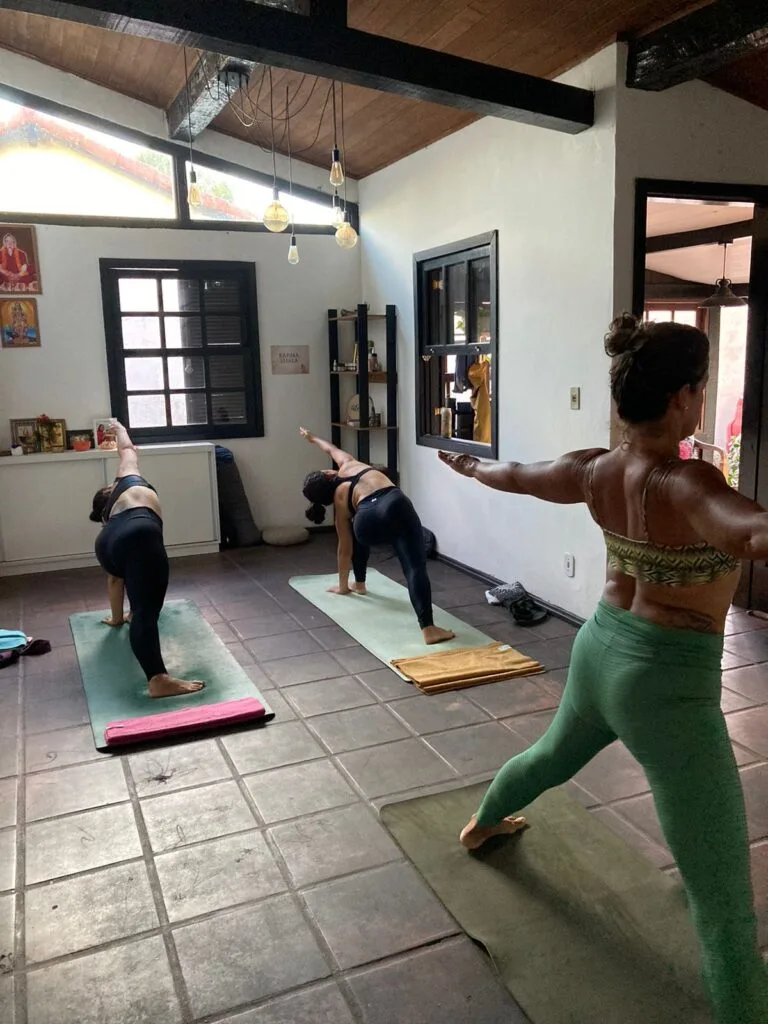 aula ashtanga yogasaquarema.com.br 4